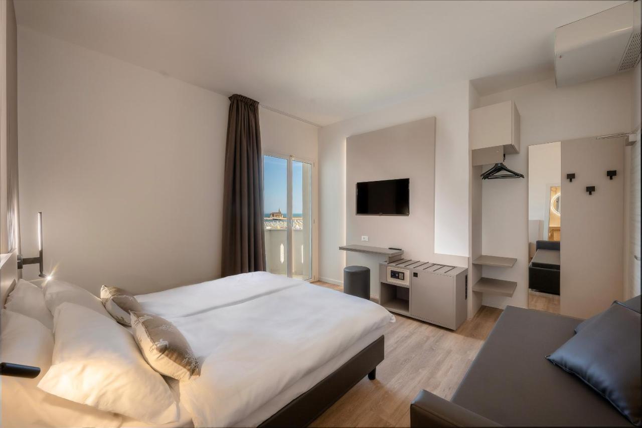 Hotel Delfino Caorle Zewnętrze zdjęcie