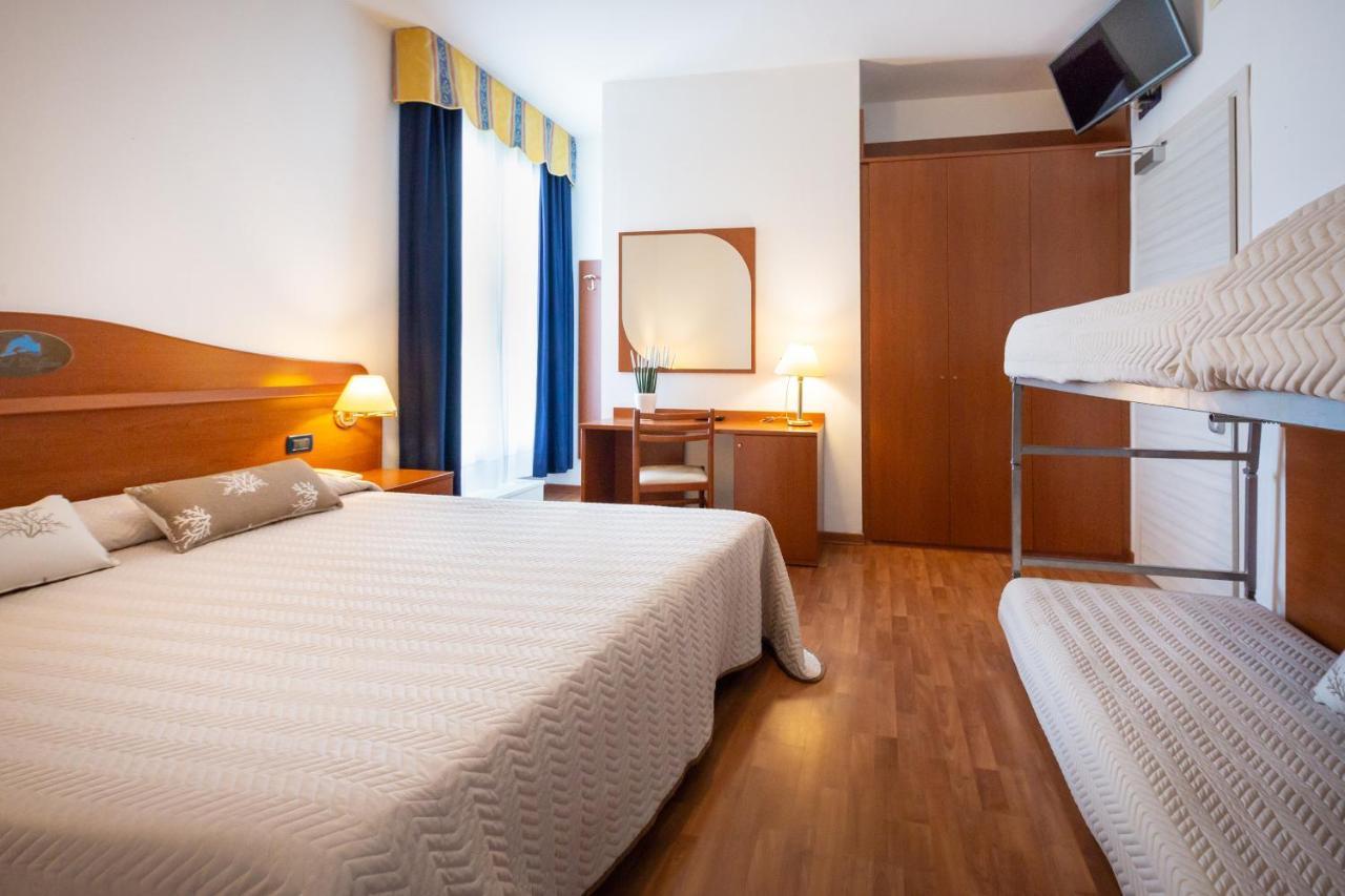 Hotel Delfino Caorle Zewnętrze zdjęcie