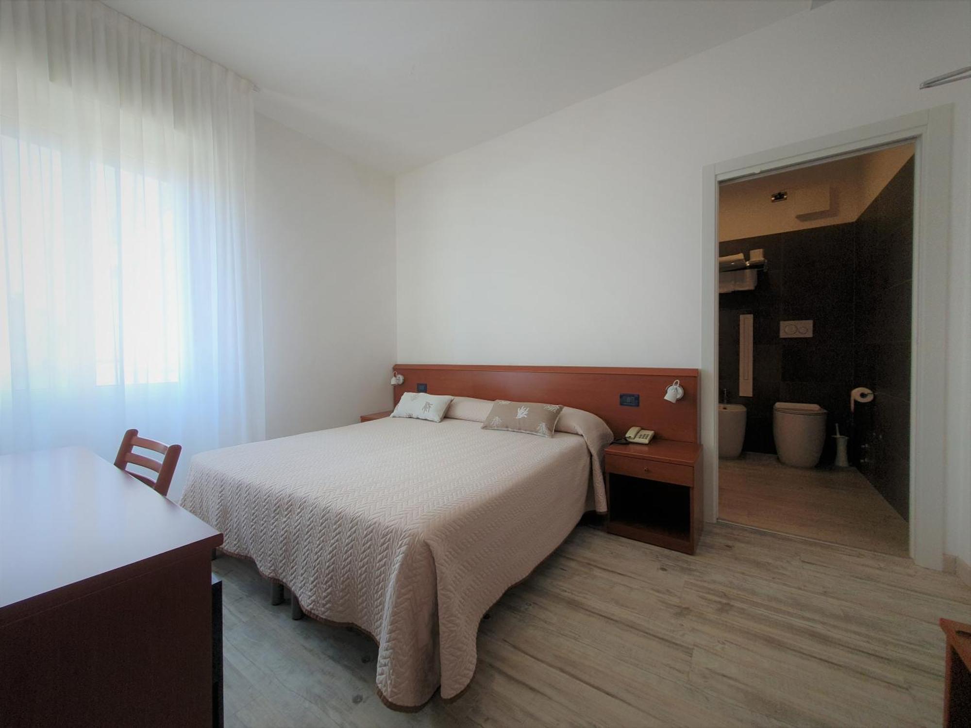 Hotel Delfino Caorle Zewnętrze zdjęcie
