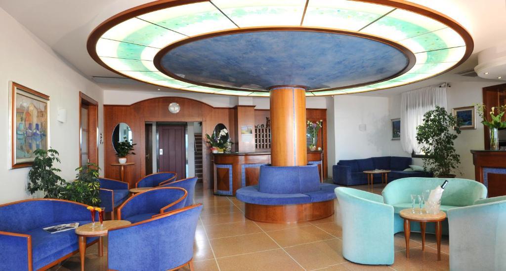 Hotel Delfino Caorle Zewnętrze zdjęcie