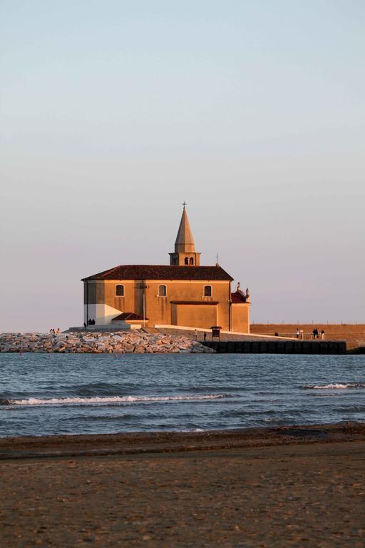 Hotel Delfino Caorle Zewnętrze zdjęcie